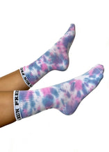 Load image into Gallery viewer, "YOUNG HEARTS RUN FREE" TIE DYE CREW SOCKS