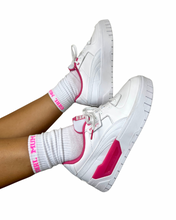 Load image into Gallery viewer, "GIRL MUM" CREW SOCKS
