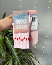 Load image into Gallery viewer, "ENDLESS LOVE" CREW SOCKS

